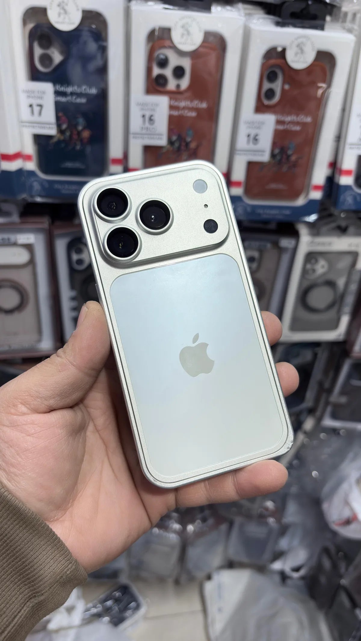 Metal Converter Kit for iPhone into iPhone 17 Pro Max | Flashlight Hide